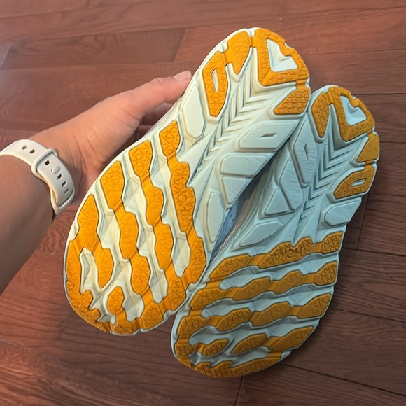 Hoka Clifton 8 Running Shoes Women size: 9B - Picture 7 of 9